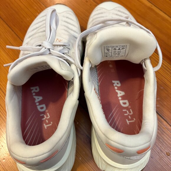 RAD R1 Runners - Picture 2 of 6